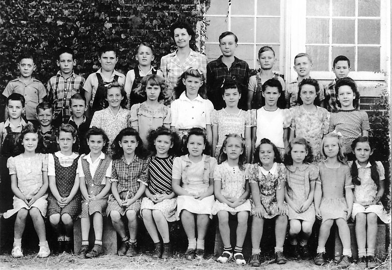 [Mooresville Grammar School 1941-42]